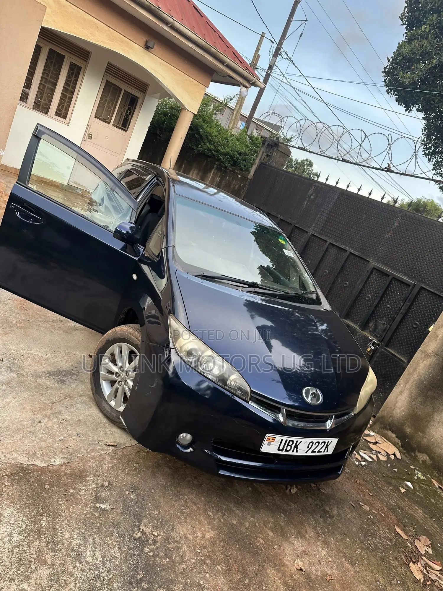 Toyota Wish 2010 Blue