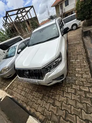 Toyota Land Cruiser Prado 2021 White