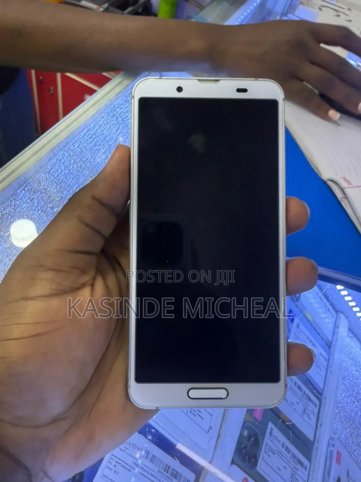Sharp Aquos Sense 3 Basic SHV48 32 GB White
