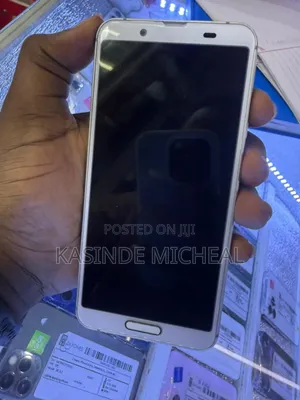 Sharp Aquos Sense 3 Basic SHV48 32 GB White