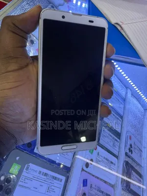 Sharp Aquos Sense 3 Basic SHV48 32 GB White