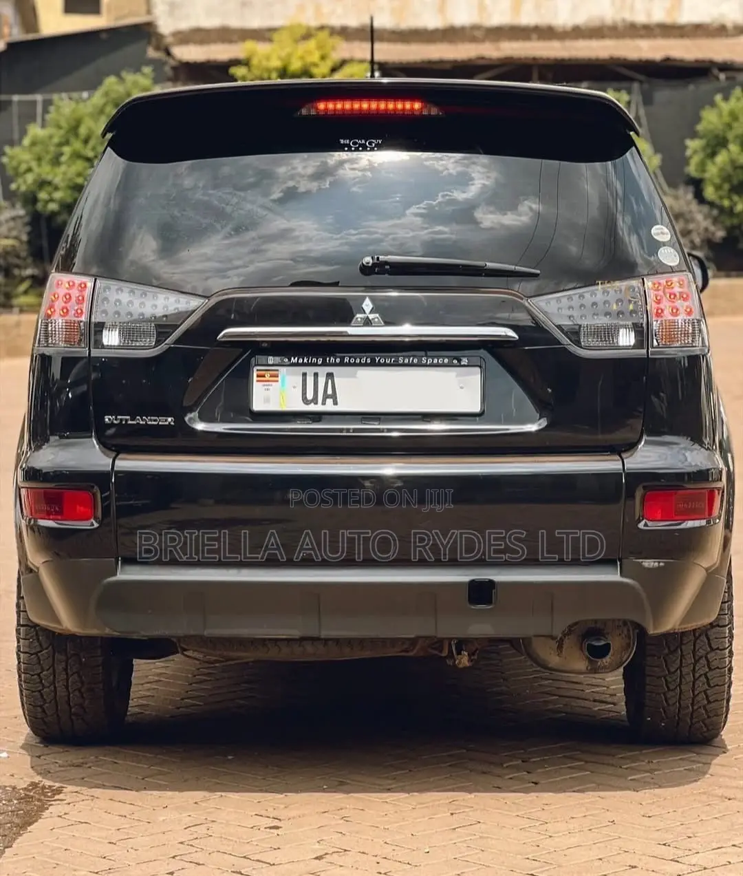 Mitsubishi Outlander 2012 Black