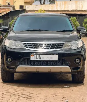 Mitsubishi Outlander 2012 Black