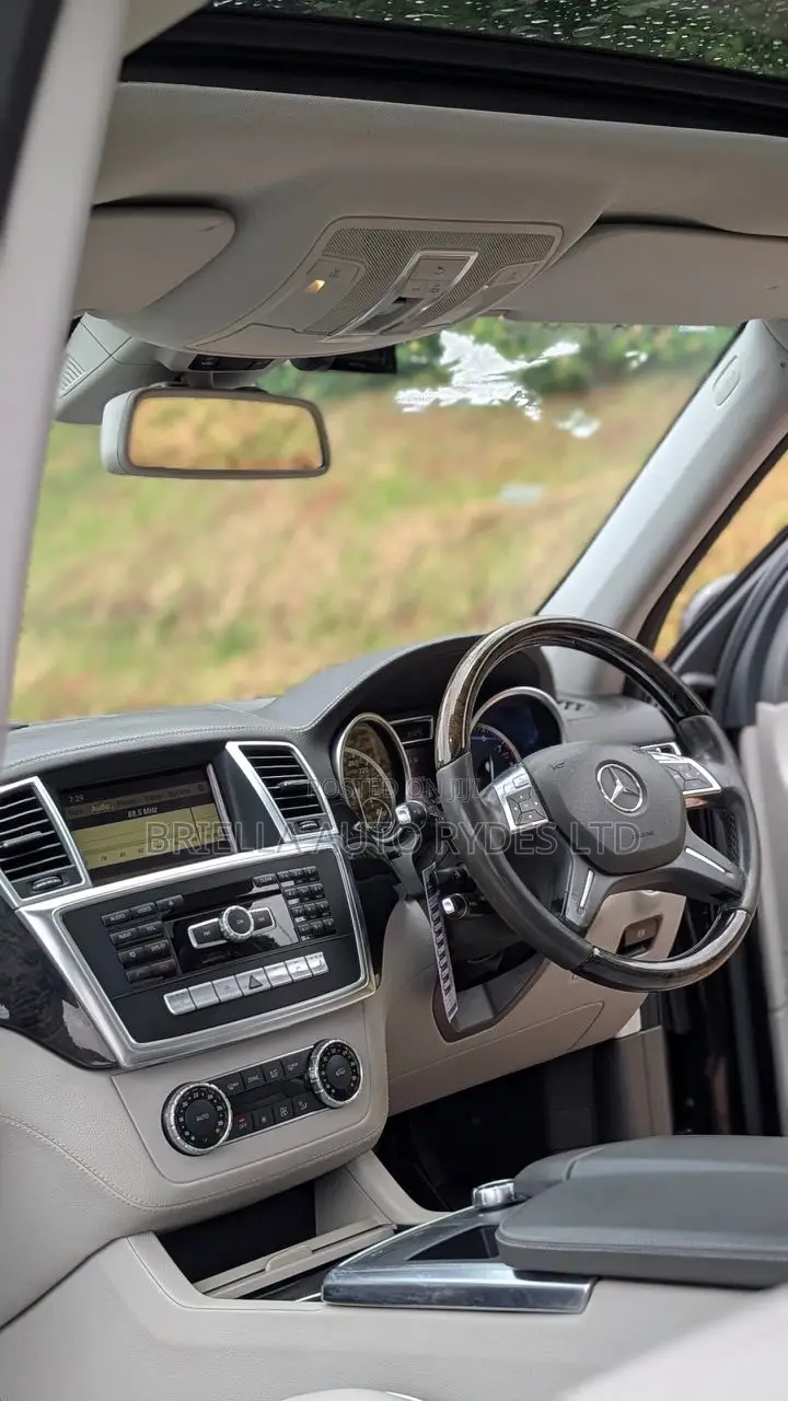 Mercedes-Benz M Class 2014 Black