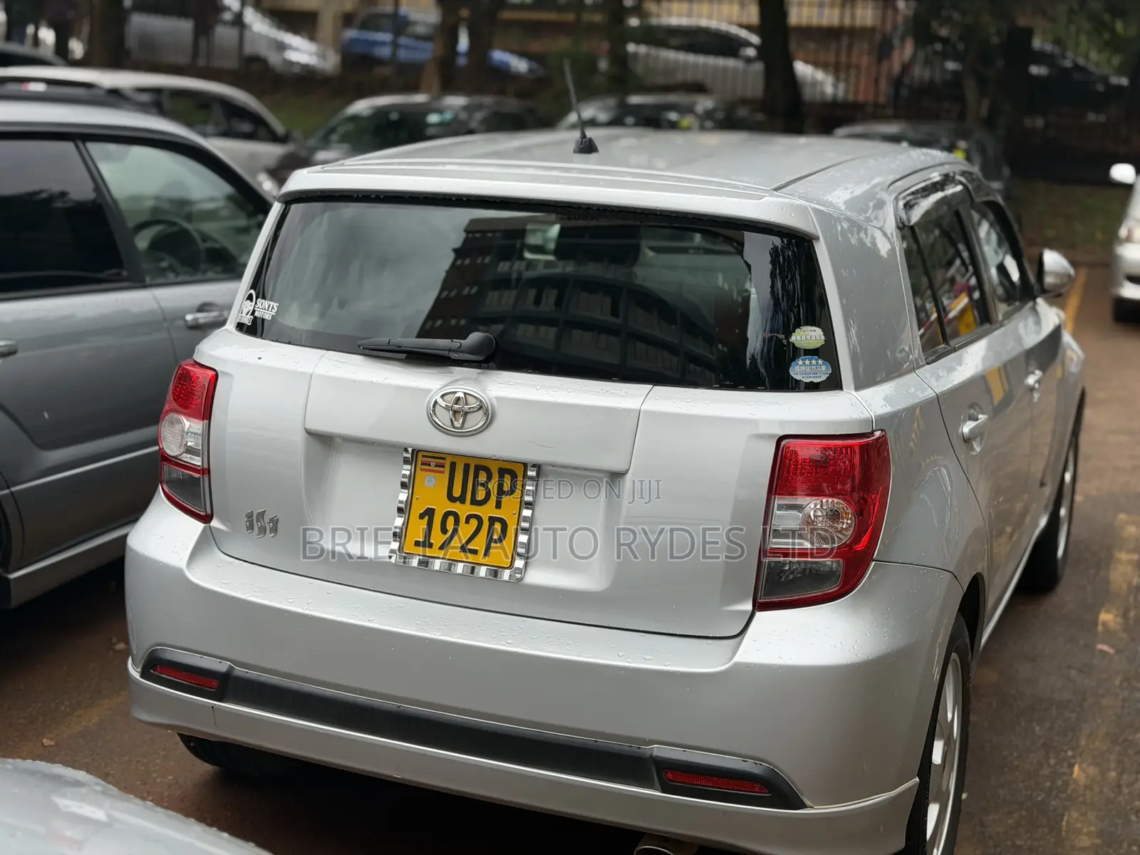 Toyota IST 2010 Silver