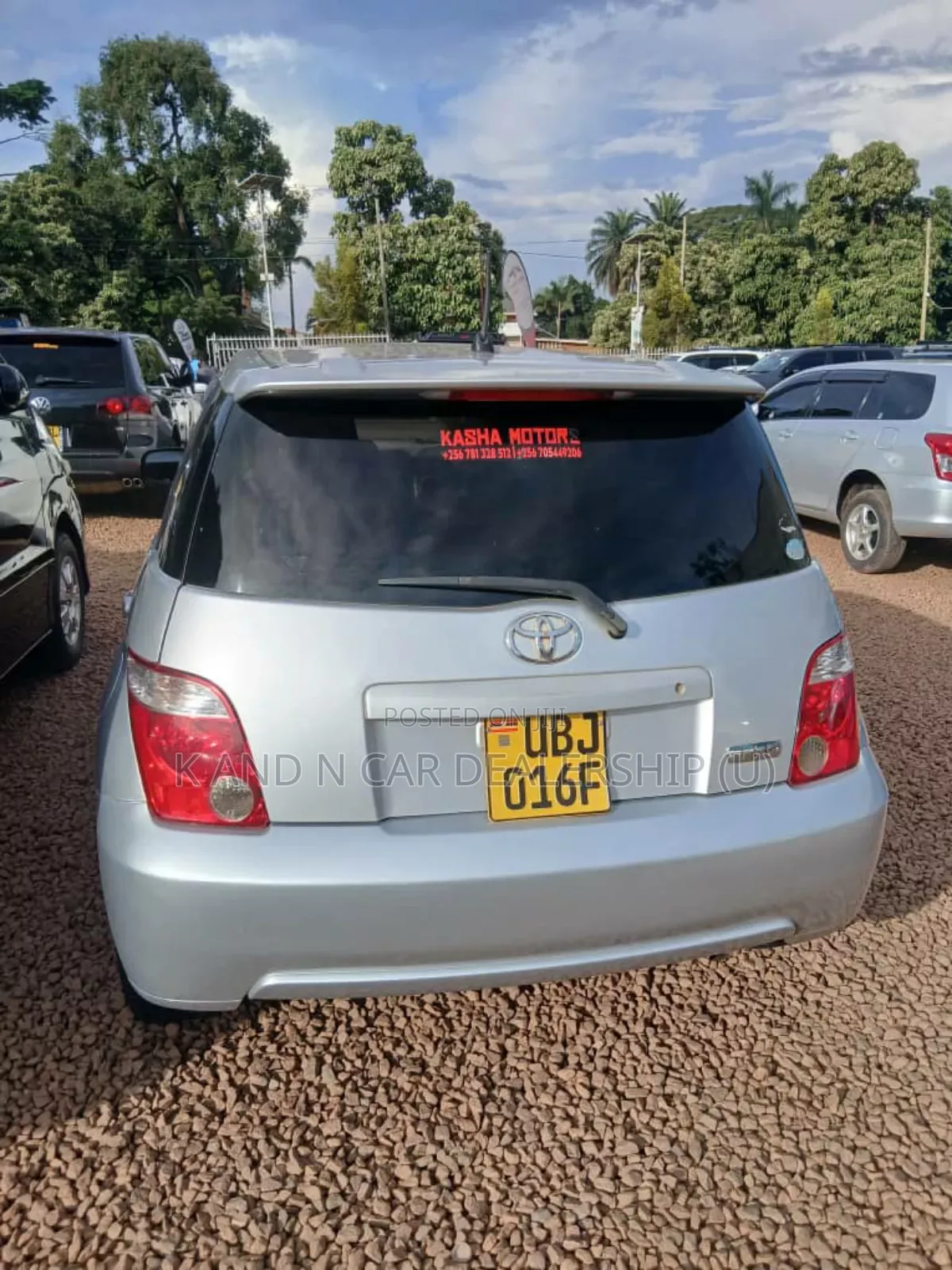 Toyota IST 2006 Silver