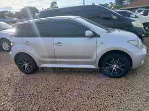 Toyota IST 2006 Silver