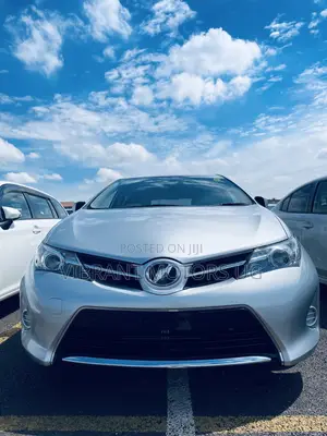 Toyota Auris 2014 Silver