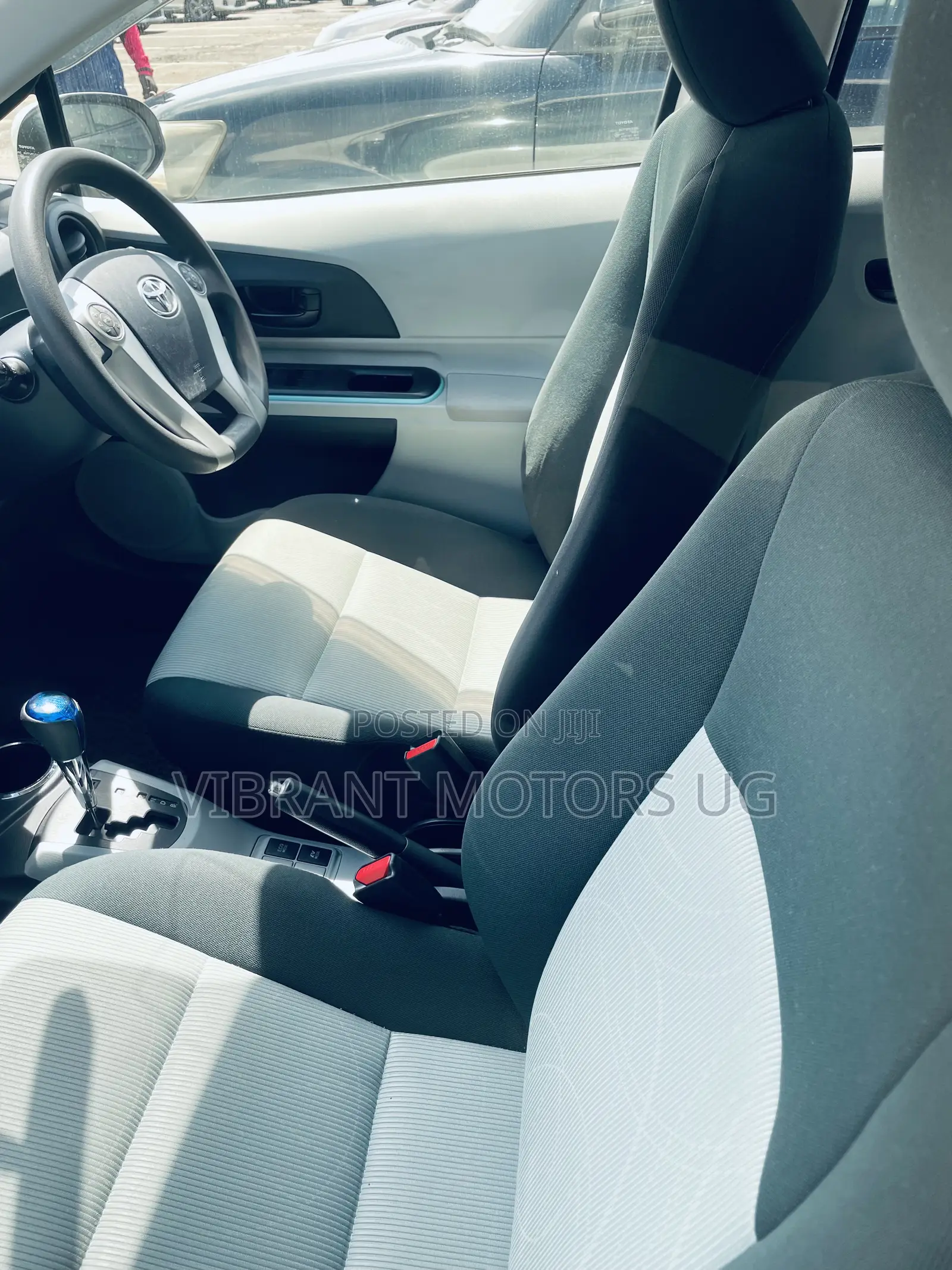 Toyota Aqua 2012 White