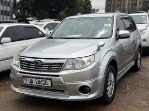 Subaru Forester 2011 Silver