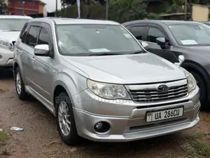 Subaru Forester 2011 Silver