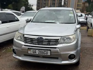 Subaru Forester 2011 Silver