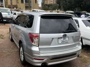 Subaru Forester 2011 Silver
