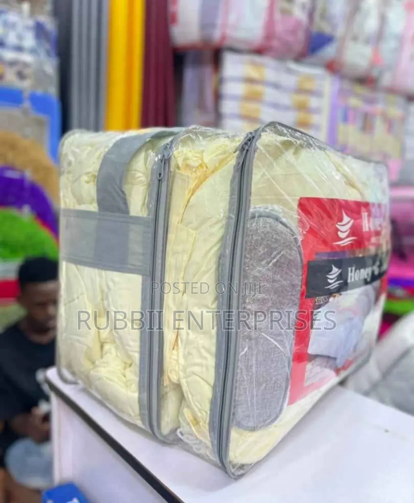 10 Pc Duvet ~ Cream