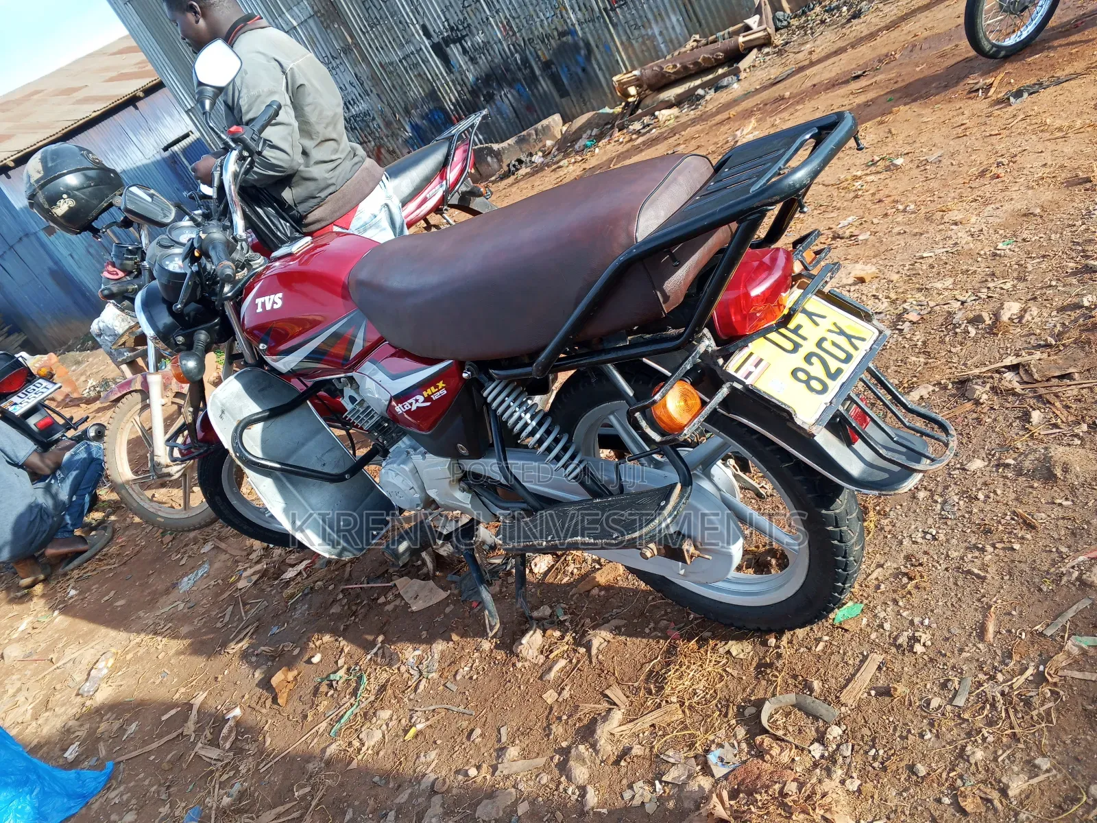 TVS HLX 125 2024 Red