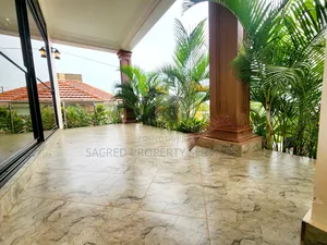 6bdrm Townhouse/Terrace in Kira Mulawa for sale