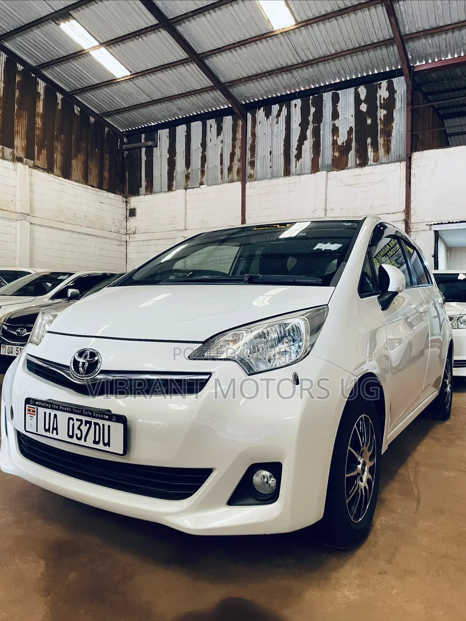 Toyota Ractis 1.5 FWD 2012 White