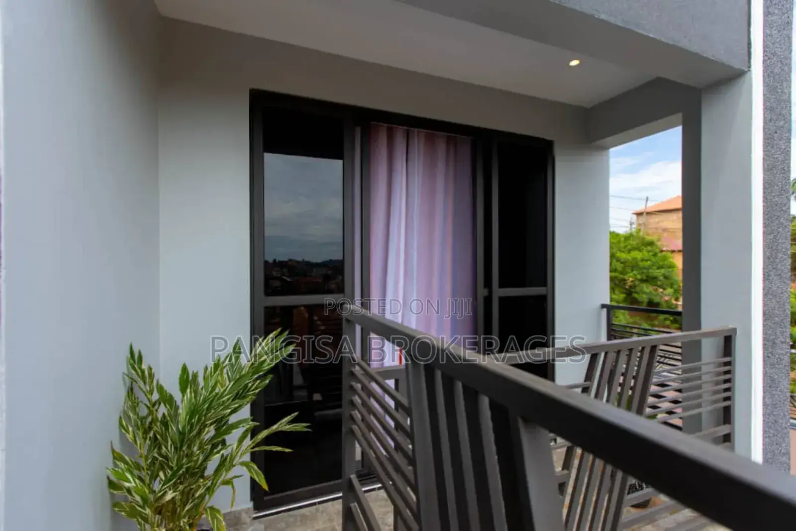 Serene Airbnb Kisasi