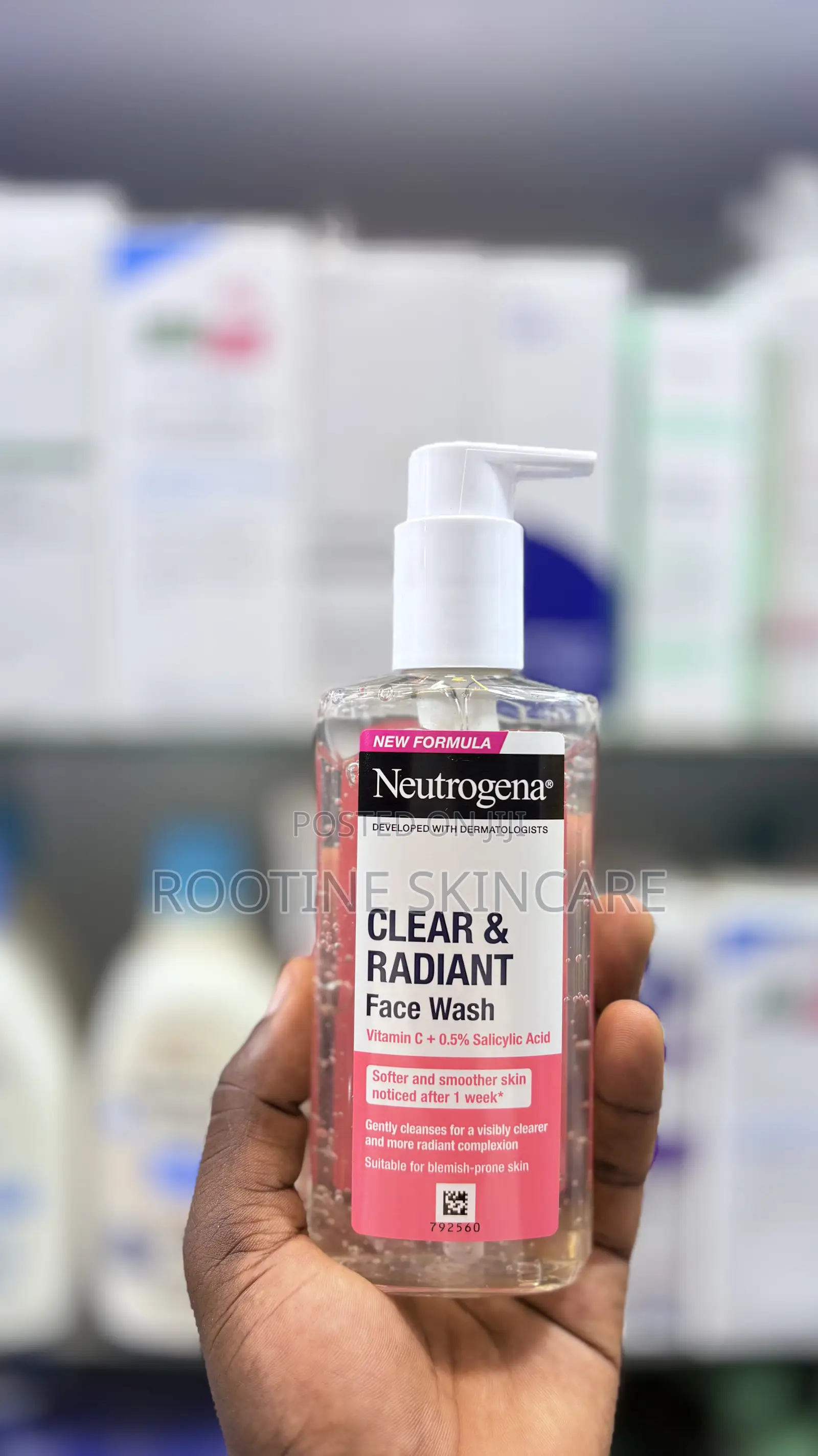 Neutrogena Clear Radiant Vitamin C Salicylic Acid Face Wash