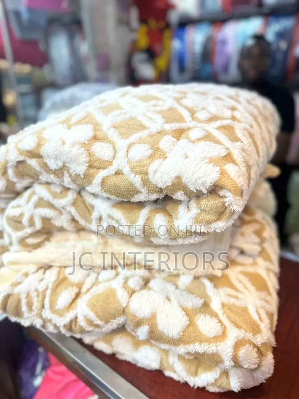 Duvet - Velvet, Woolen , Soft - 4pc