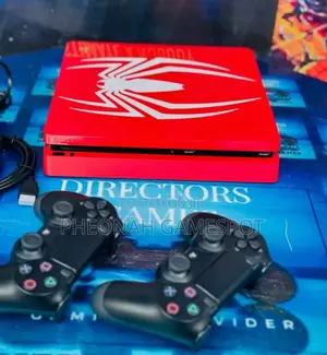 Playstation 4 Slim. Ps4 Slim Spiderman Edition. 12 Games and 2 Pads.