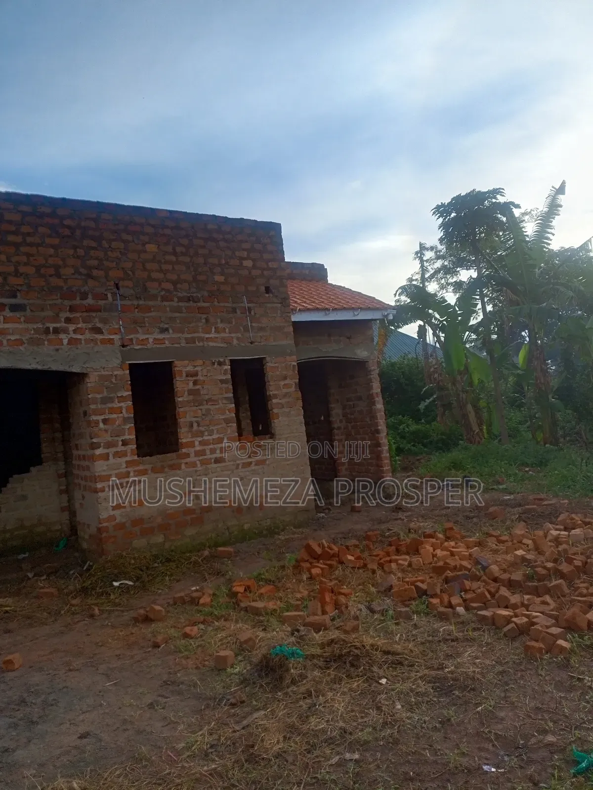 3bdrm House in Luwero TC for sale