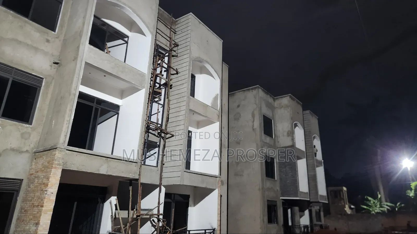 Furnished 6bdrm Block of Flats in Division A for sale
