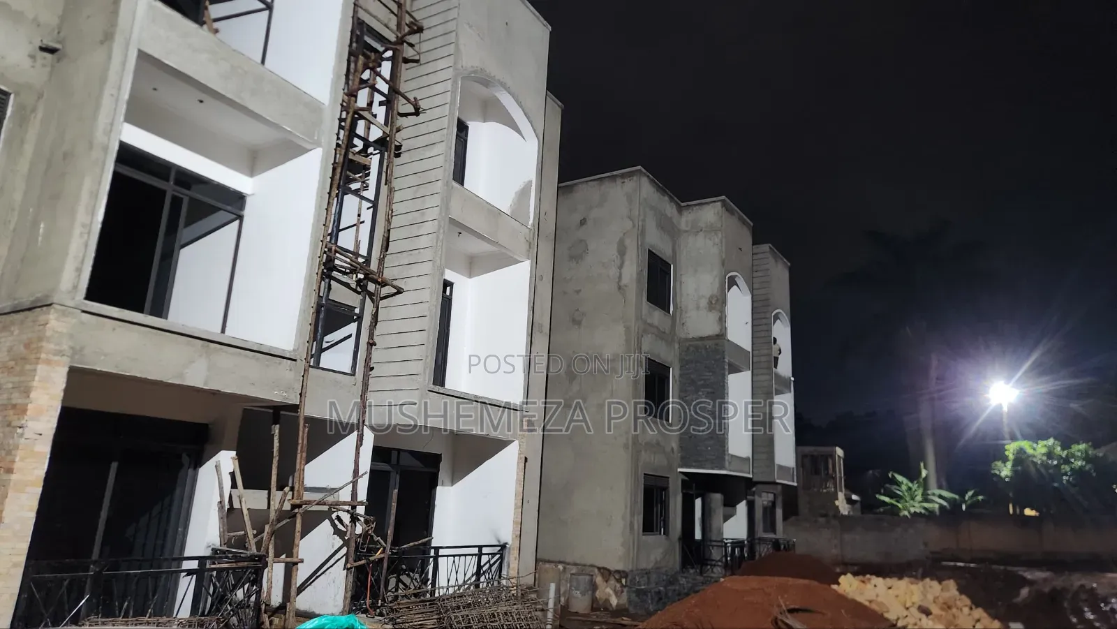 Furnished 6bdrm Block of Flats in Division A for sale