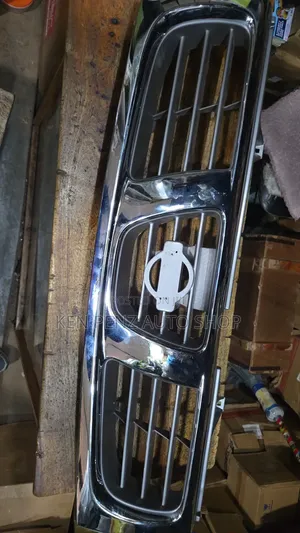 Nissan Hardbody 1997 - 1999 Front Grill