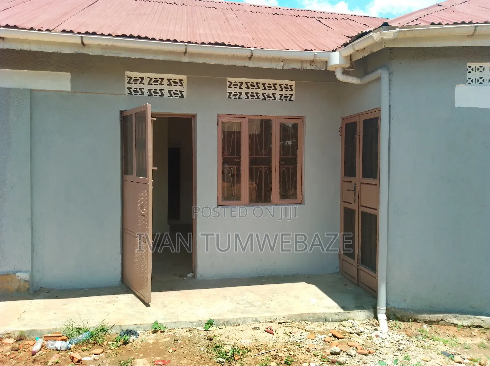 1bdrm Bungalow in Lweza Entebbe Road, Central Division for rent