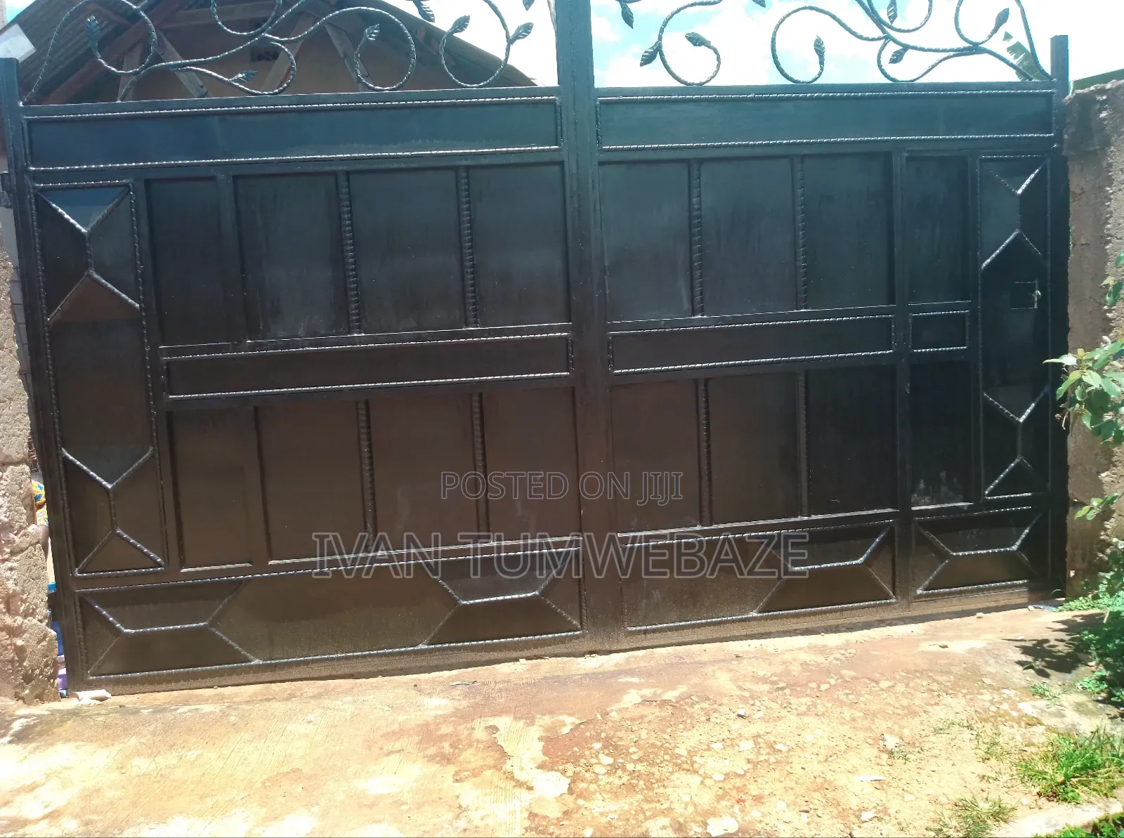 1bdrm Bungalow in Lweza Entebbe Road, Central Division for rent