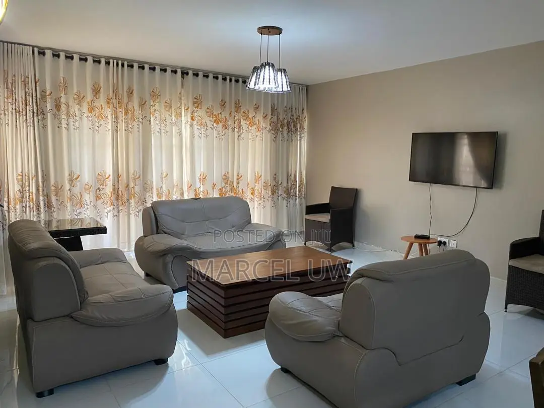 Furnished 4bdrm Apartment in Green Top Condos, Wakiso / Wakiso for rent