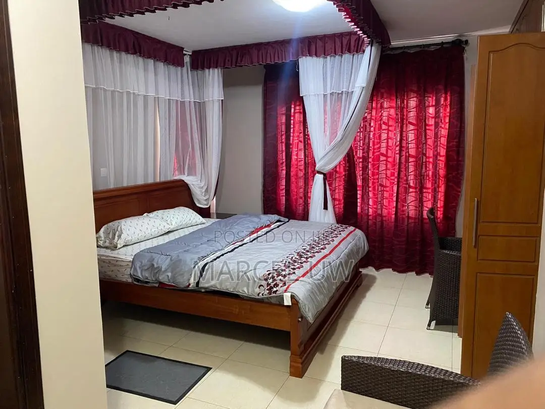 Furnished 4bdrm Apartment in Green Top Condos, Wakiso / Wakiso for rent