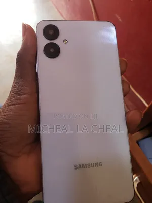Samsung Galaxy A06 128 GB Silver