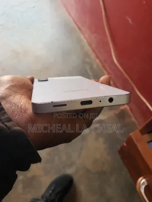 Samsung Galaxy A06 128 GB Silver