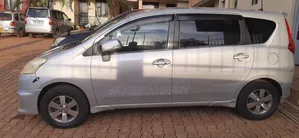 Toyota Passo Sette 1.5 AWD 2009 Silver
