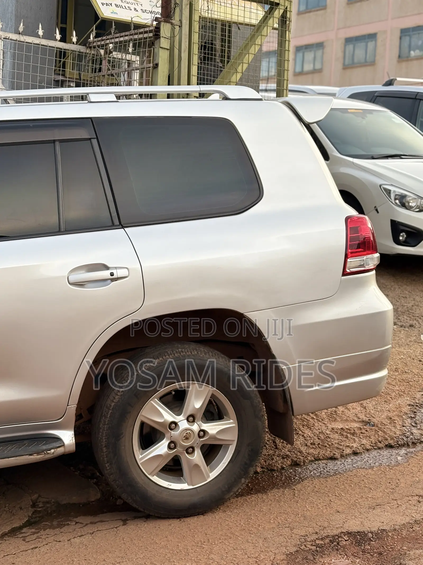 Toyota Land Cruiser 4.6 V8 ZX 2010 Silver