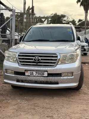 Toyota Land Cruiser 4.6 V8 ZX 2010 Silver