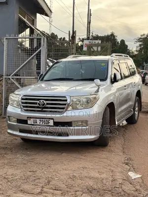 Toyota Land Cruiser 4.6 V8 ZX 2010 Silver