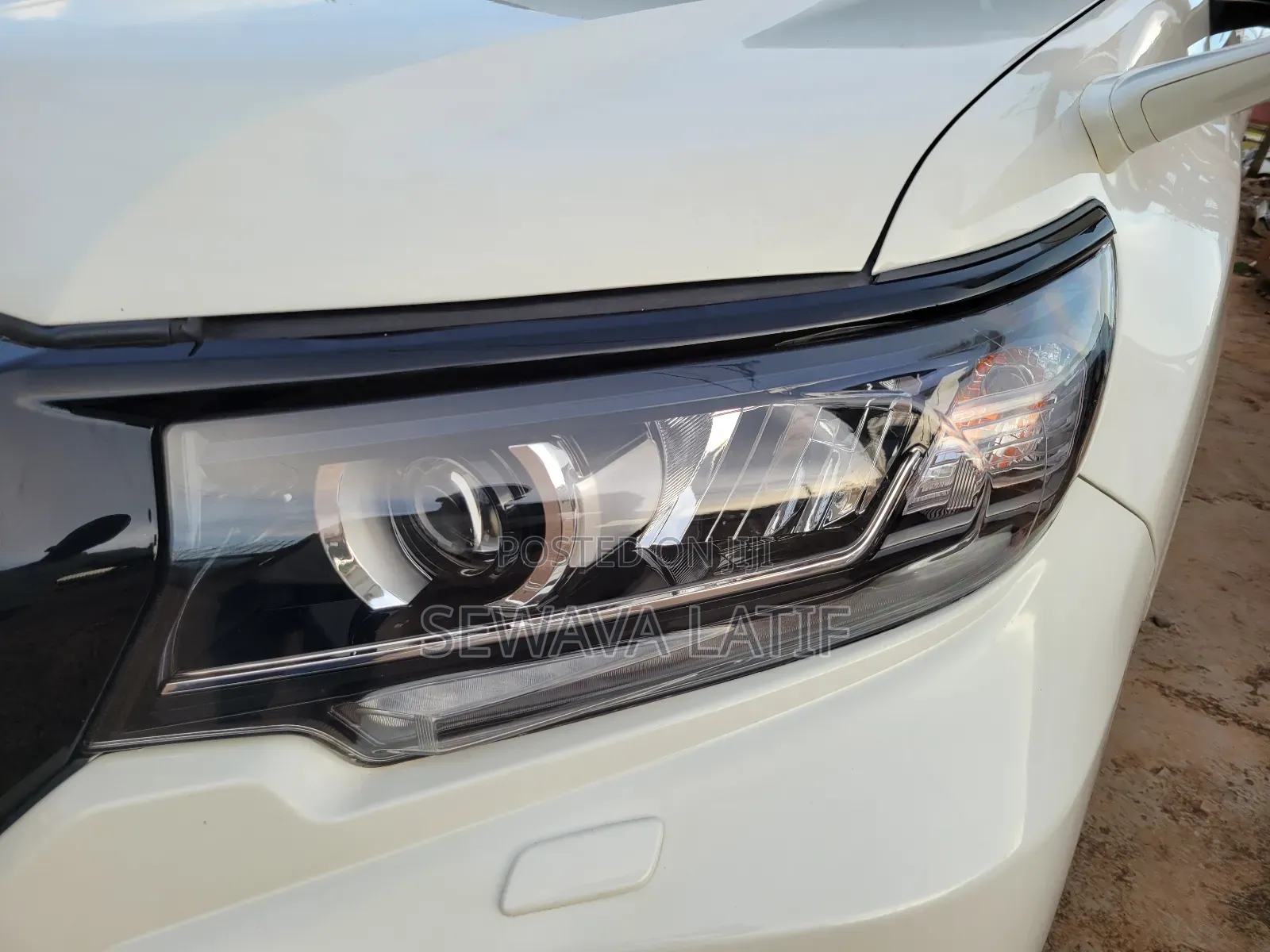 Toyota Land Cruiser Prado 2.8 2017 White