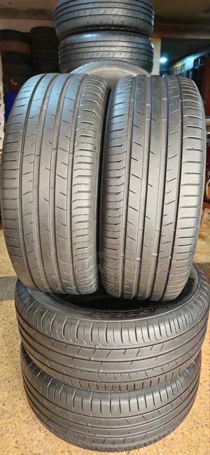 265 60 R18 Toyo Tires Choose Wat U Want but Toyo Is Also 1 of the Best