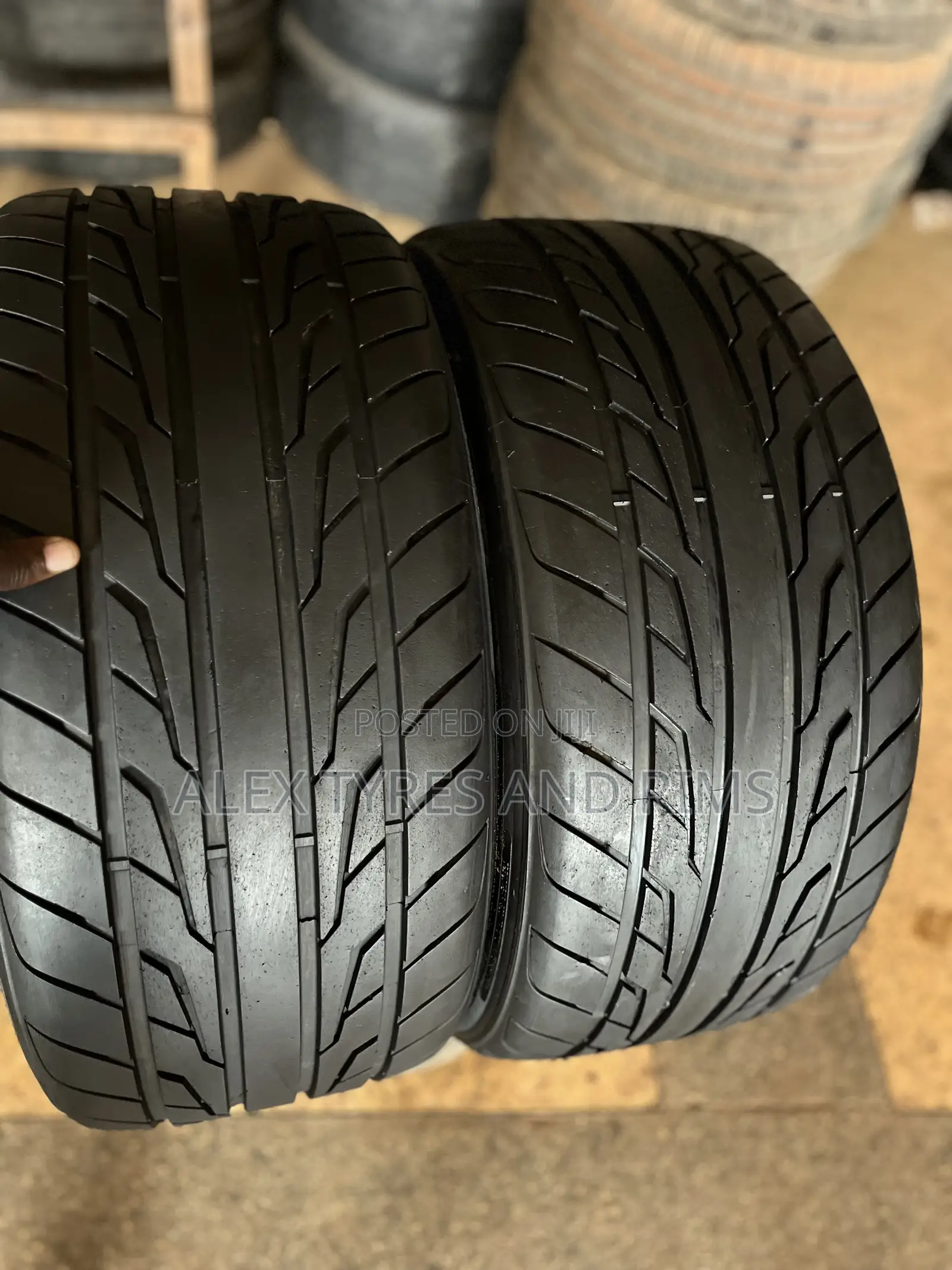 Tyre Size 275/35r20