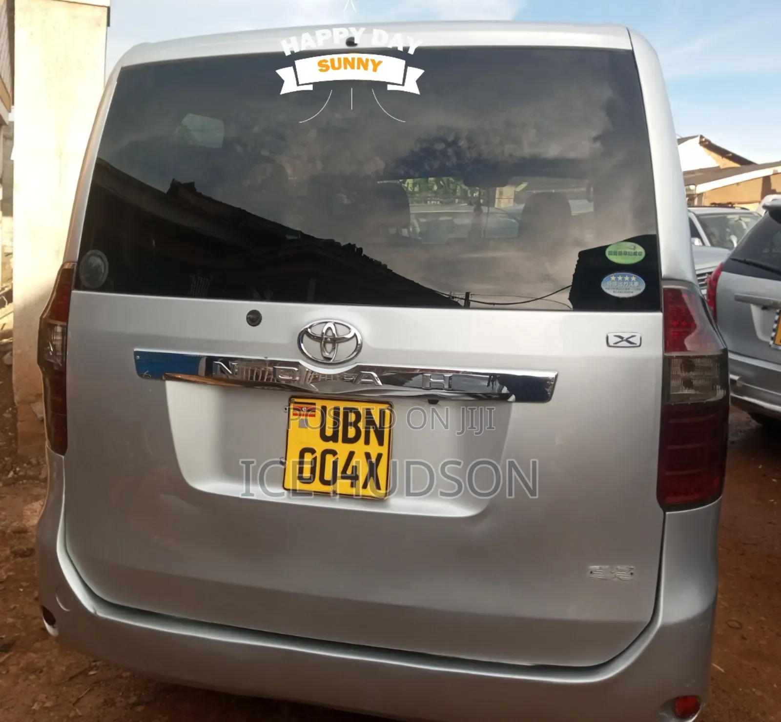 Toyota Noah 2010 Gray