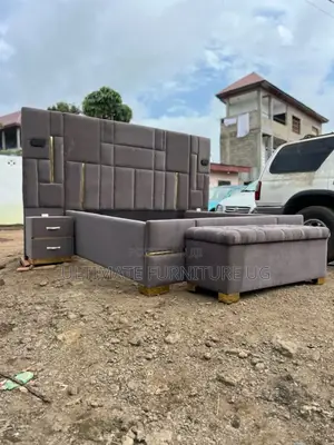 6x6 Bed Quality Fabric and Classic Design