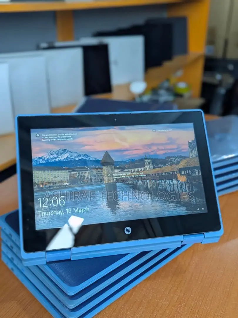 New Laptop HP ProBook 11 X360 8GB Intel Core i5 SSD 256GB