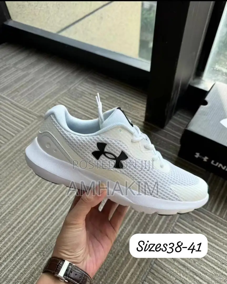 New Genuine Under Armour Ua Surge 3 Laced Sneakers in Stock