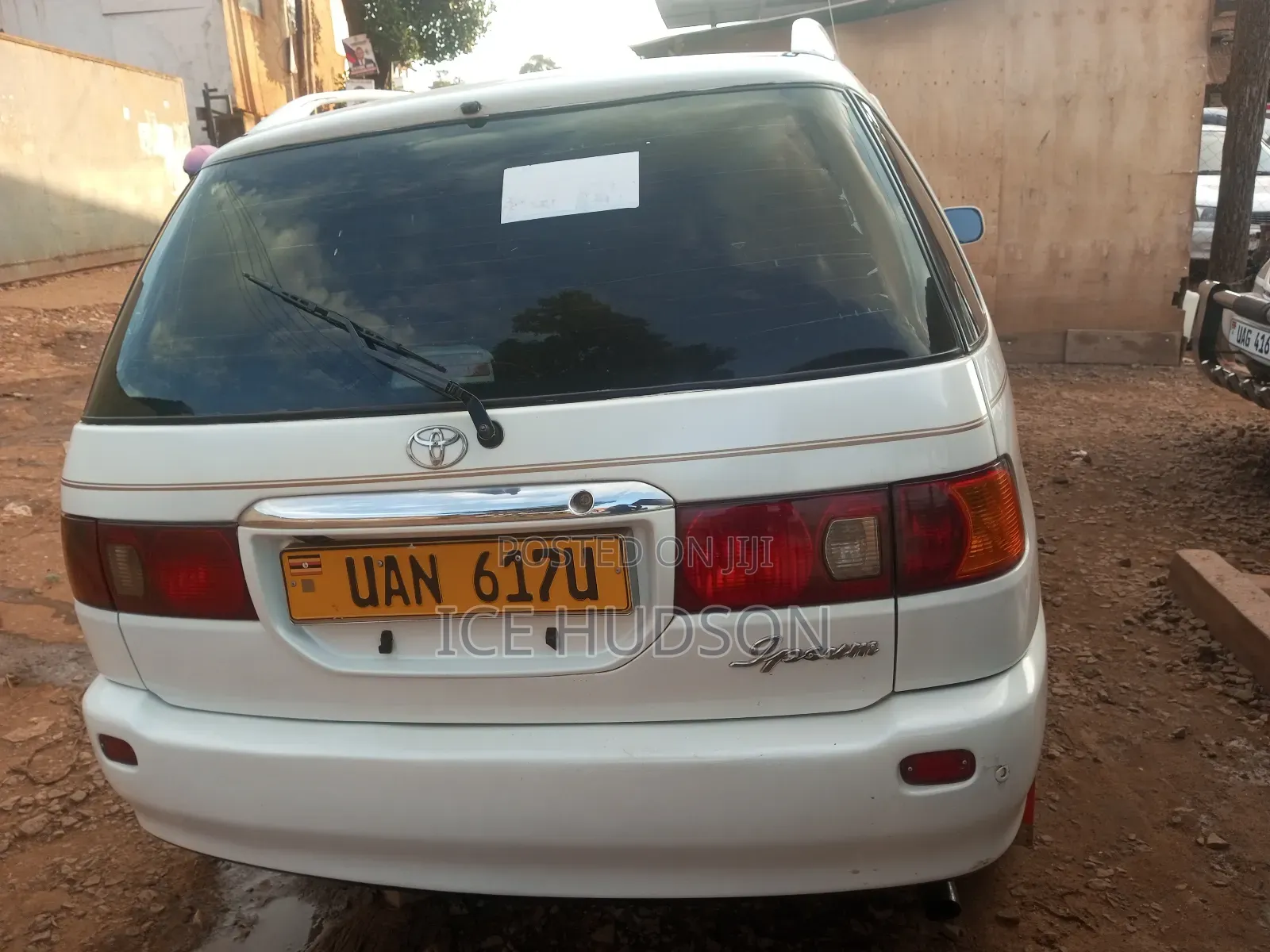 Toyota Ipsum 2000 White