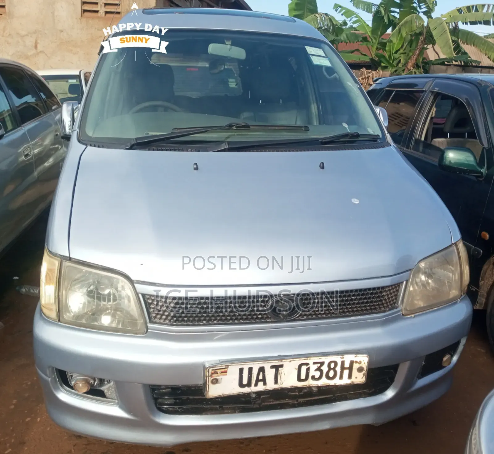 Toyota Noah 2001 Gray