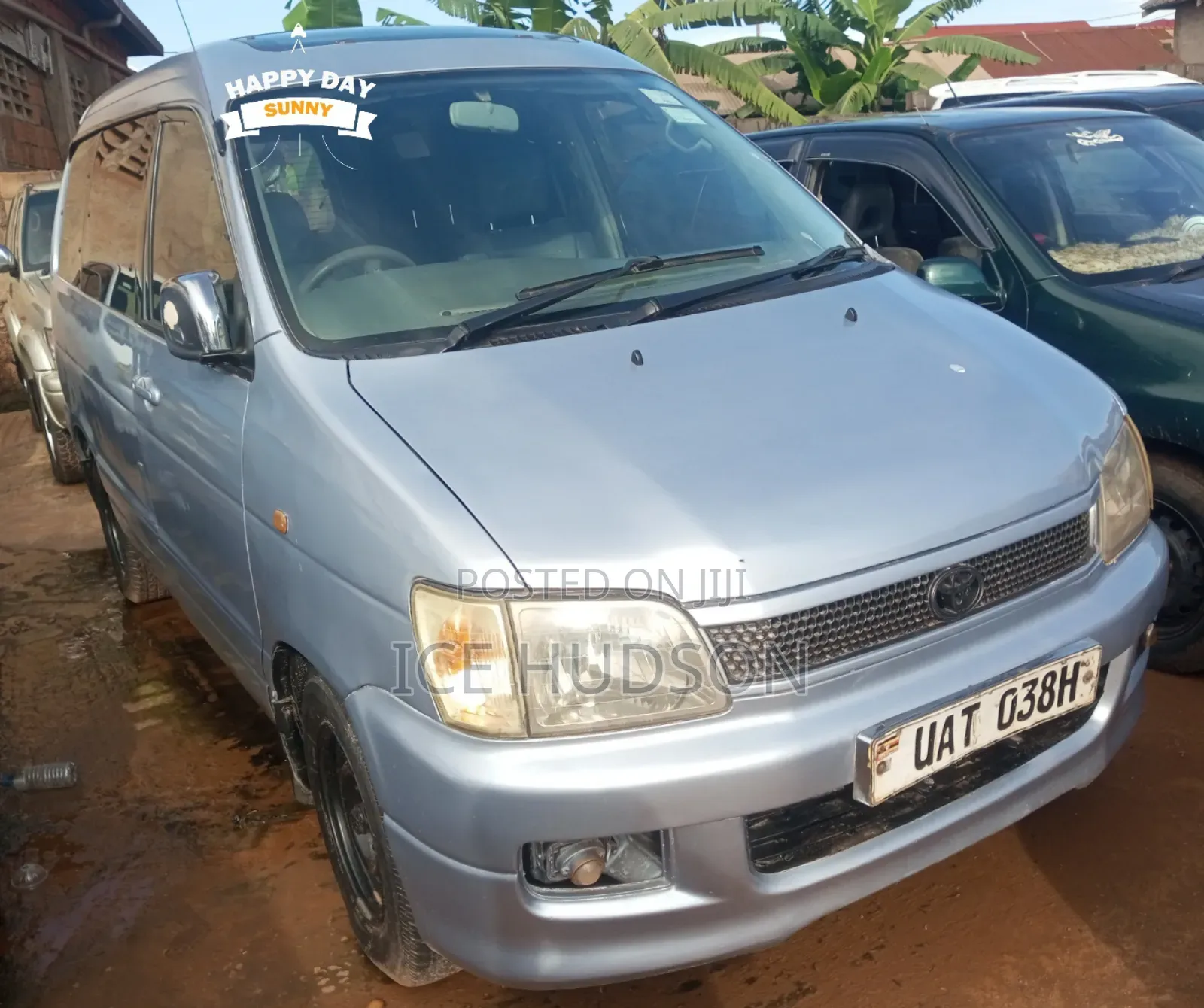 Toyota Noah 2001 Gray