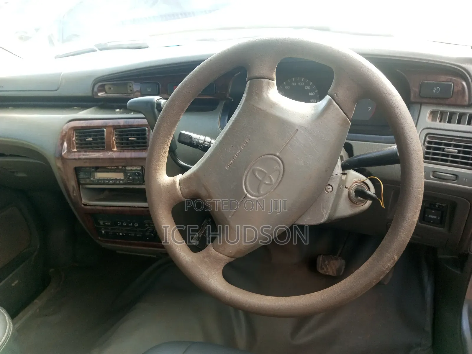 Toyota Noah 2001 Gray